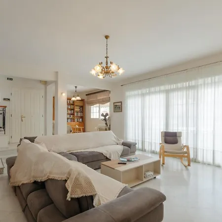 House مكان تخييم *