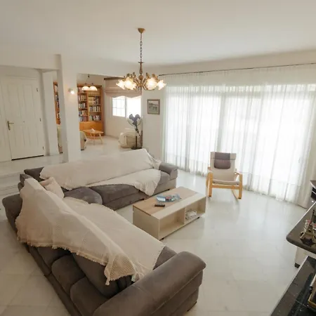 مكان تخييم House لايميناس