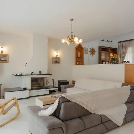 House لايميناس